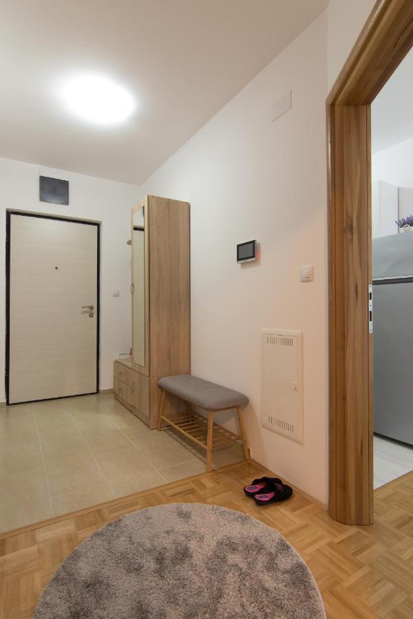 Apartman Carica Visoko Eksteriør billede